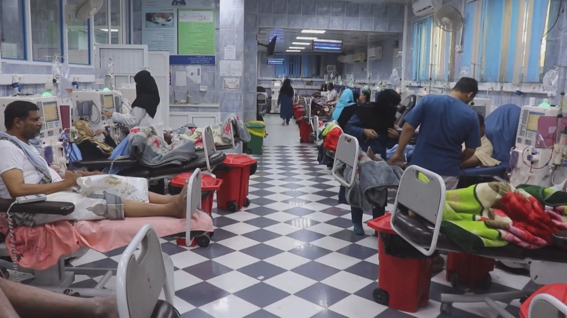 Khủng hoảng nhân đạo Yemen: Người dân ngủ trong cơn đói - Ảnh 4.