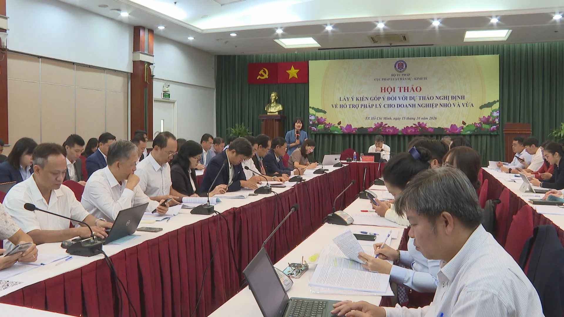 TP. Hồ Chí Minh đề xuất tháo gỡ rào cản tiếp cận hỗ trợ pháp lý cho doanh nghiệp nhỏ và vừa- Ảnh 3.
