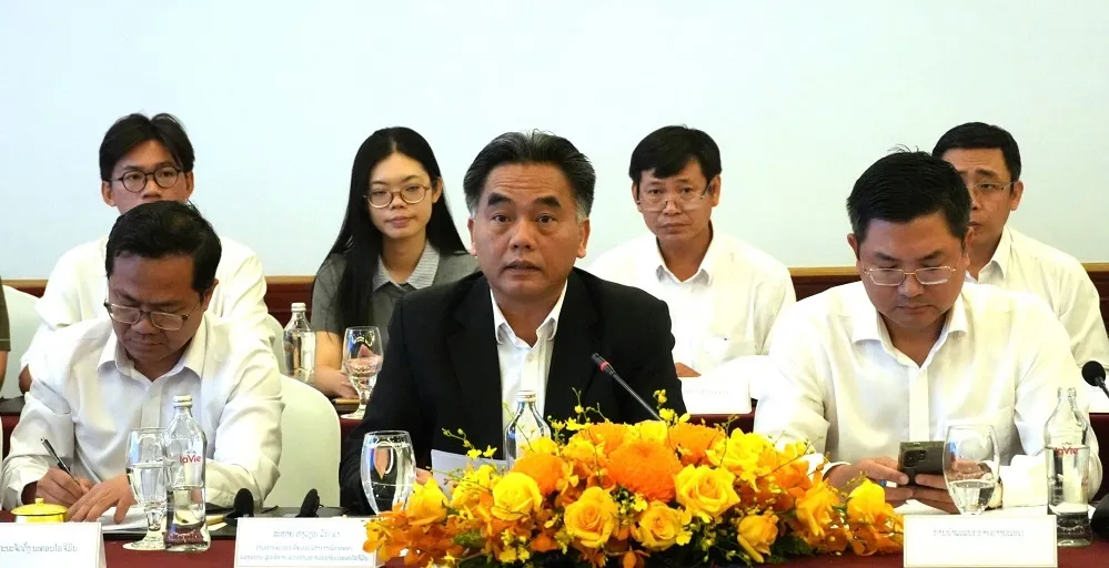 TPHCM chia sẻ kinh nghiệm xây dựng Đảng, đào tạo cán bộ với Lào
