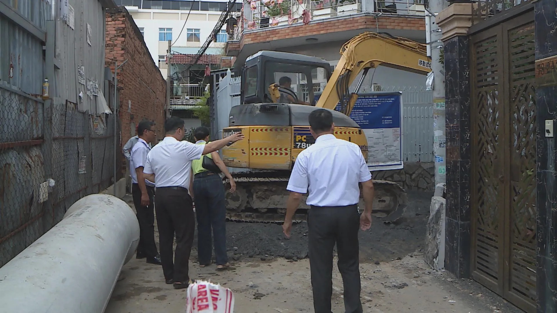 Nhiều địa phương đồng loạt triển khai giải pháp phòng, chống ngập úng - Ảnh 2. Công trình chống ngập tại hẻm 78A đường Cây Keo, phường Tam Bình đạt hơn 70% khối lượng sau gần hai tuần khởi công