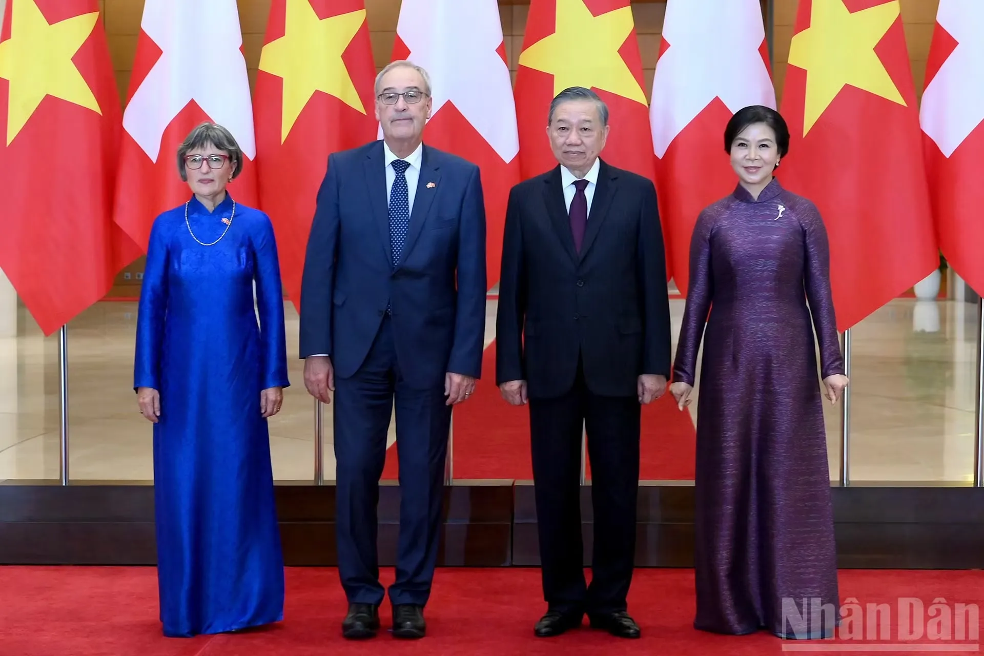 Tổng Bí thư, Chủ tịch nước Tô Lâm và Phu nhân Ngô Phương Ly với Tổng thống Liên bang Thụy Sĩ Guy Parmelin và Phu nhân Caroline Parmelin - Ảnh: Đăng Khoa - Nhân Dân