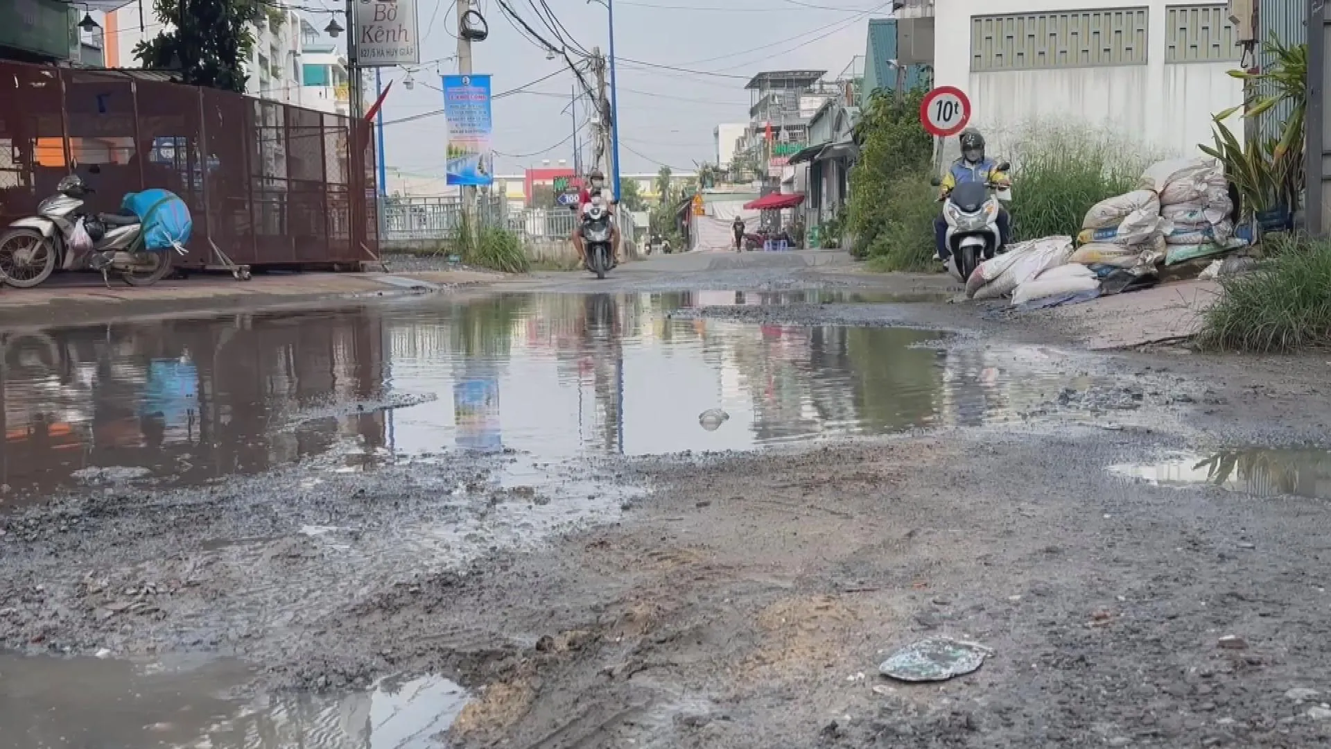 Mua bán vàng từ 5 triệu đồng phải thanh toán không dùng tiền mặt | 60 Giây Sáng ngày /10/2026 - Ảnh 4.