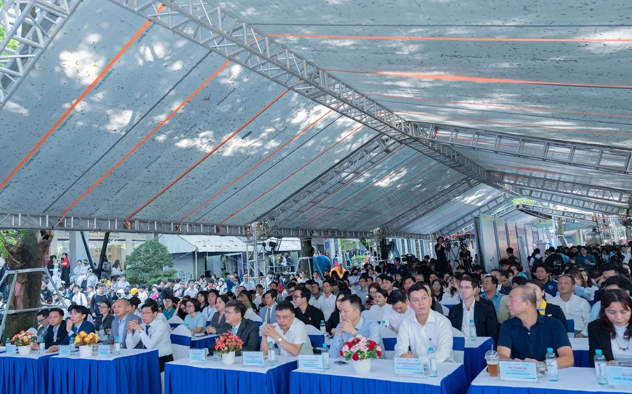 Ngày hội việc làm HUIT Talent Day 2026 mang đến hàng ngàn cơ hội nghề nghiệp cho người học