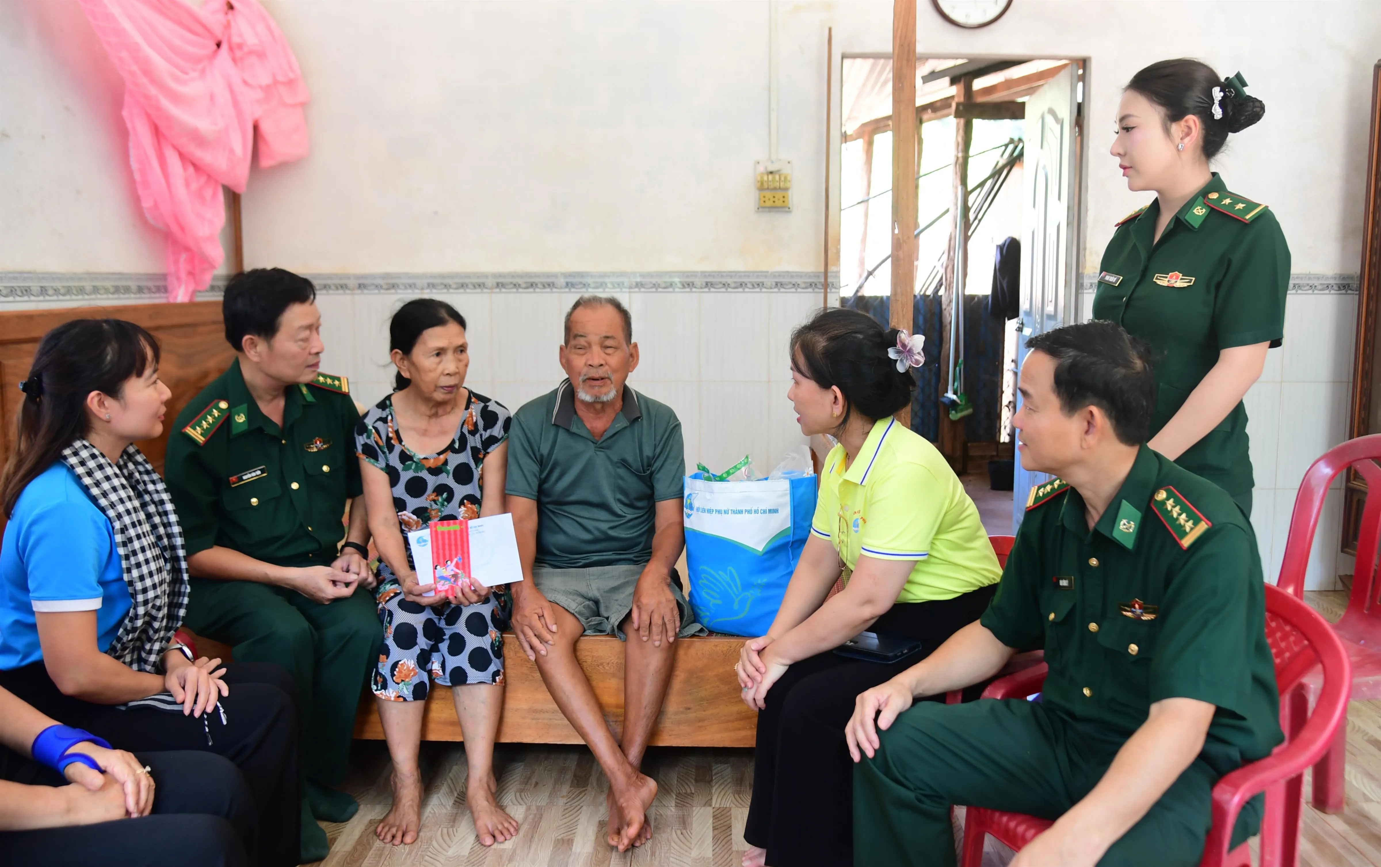 phu nu 2