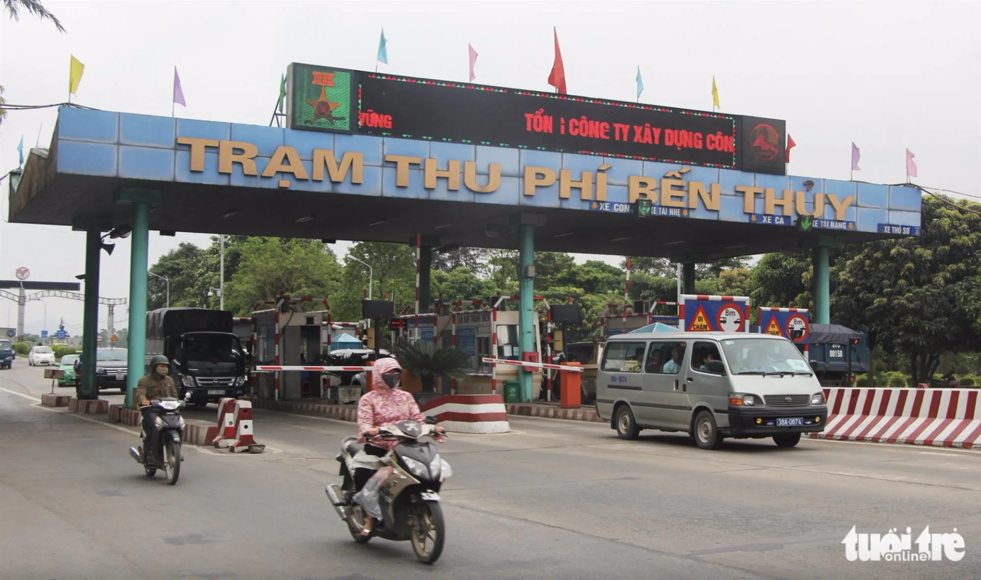 tram-thu-phi-ben-thuy-1792311699035349512763