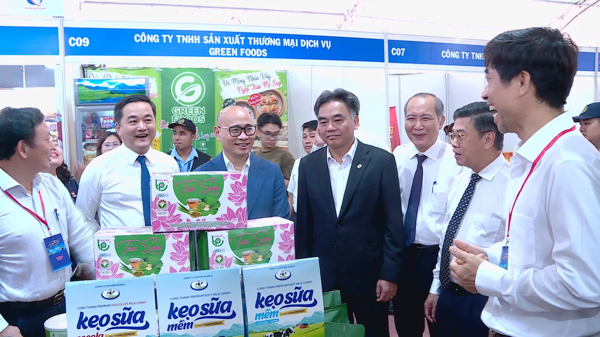 Các chương trình kết nối cung - cầu giúp nhà sản xuất các địa phương dễ dàng tiếp cận thị trường tiêu thụ rộng lớn của TP. Hồ Chí Minh