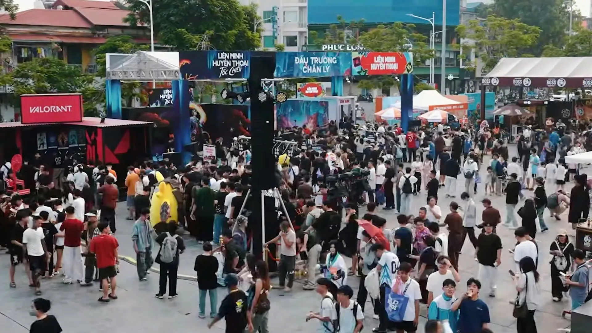 Games ON Hải Phòng 2026 thu hút gần 50.000 lượt khách - Ảnh 3. Ngày hội Games ON đưa Esports ra không gian công cộng