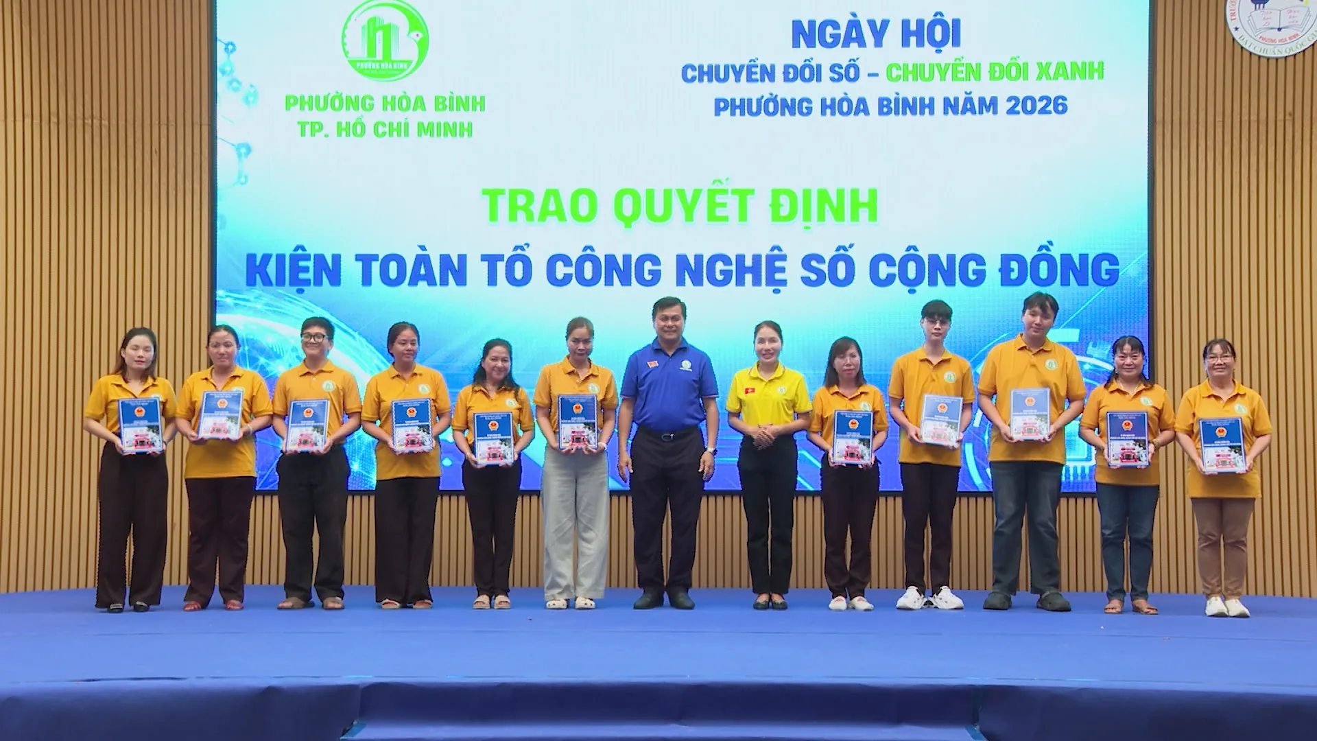 Phường Hòa Bình kiện toàn các Tổ công nghệ số cộng đồng, hỗ trợ người dân tiếp cận dịch vụ số