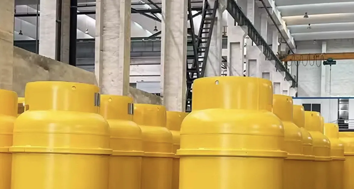 Ngộ độc khí Clo lỏng, 40 người nhập viện ở Hà Nội
