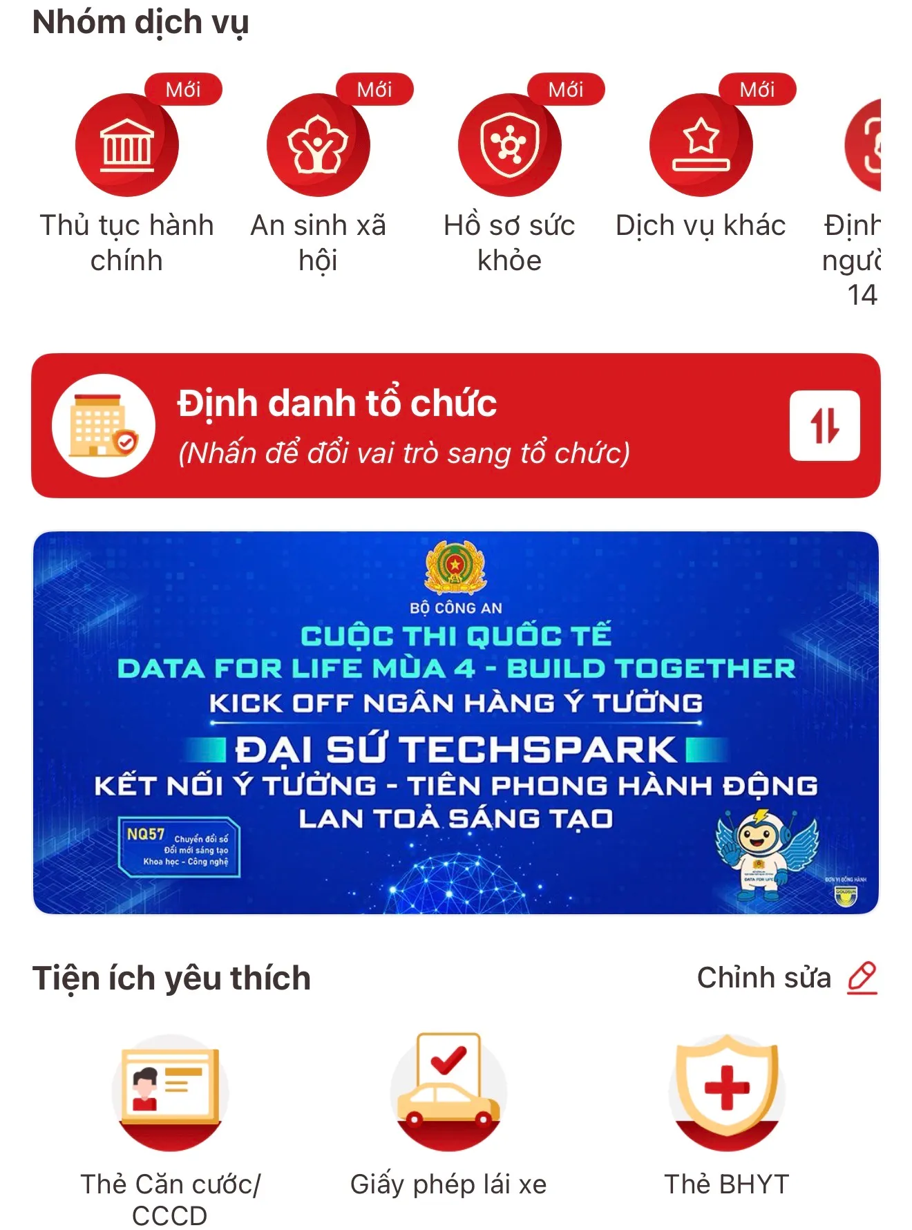 Từ năm 2027, BHXH Việt Nam sẽ chi trả các chế độ BHXH, bảo hiểm thất nghiệp qua VNeID - Ảnh: Ngọc Dung - SGGP