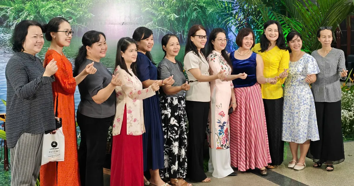 HTV tổ chức hoạt động chào mừng Ngày Phụ nữ Việt Nam 20/10