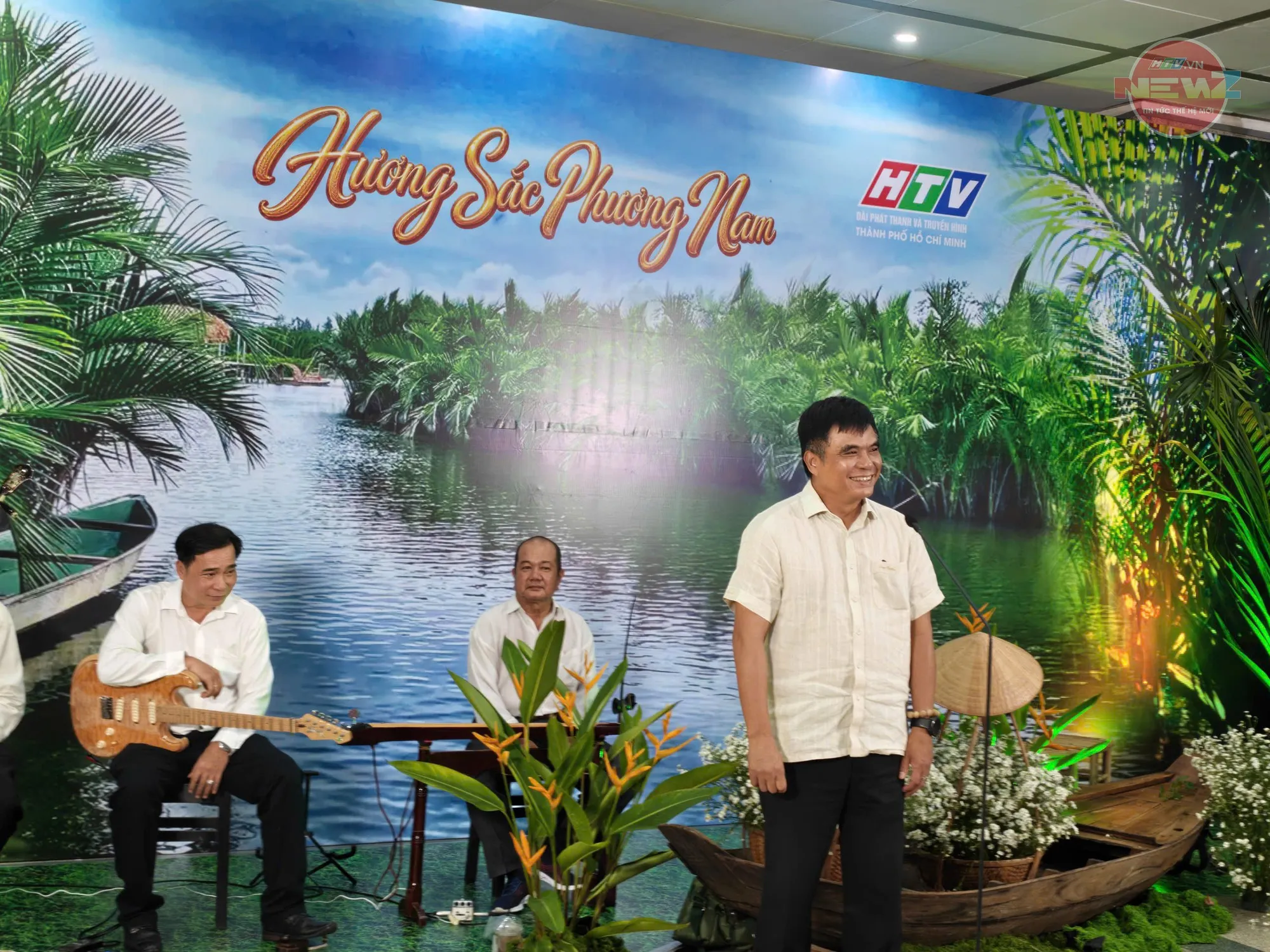 Nhà báo Cao Anh Minh - Tổng Giám đốc Đài Phát thanh và Truyền hình TP. Hồ Chí Minh gửi lời chúc mừng đến nữ cán bộ, viên chức và người lao động nhân Ngày Phụ nữ Việt Nam 20/10