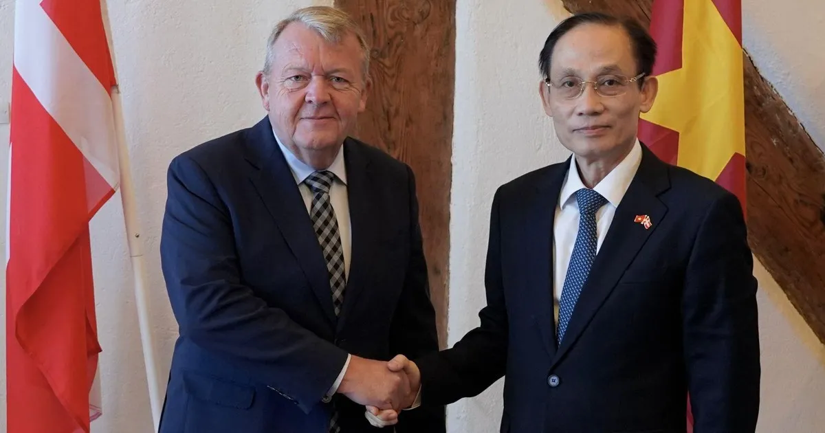 Bộ trưởng Ngoại giao Lê Hoài Trung gặp Bộ trưởng Ngoại giao Đan Mạch Lars Løkke Rasmussen