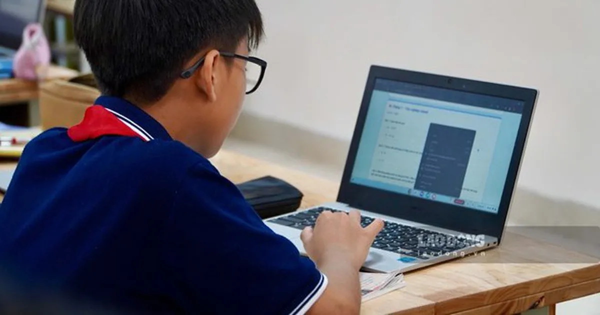 Bộ GDĐT sửa quy định đánh giá học sinh tiểu học, cho phép làm bài trên máy tính