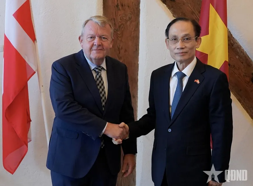 Bộ trưởng Ngoại giao Lê Hoài Trung gặp Bộ trưởng Ngoại giao Đan Mạch Lars Løkke Rasmussen