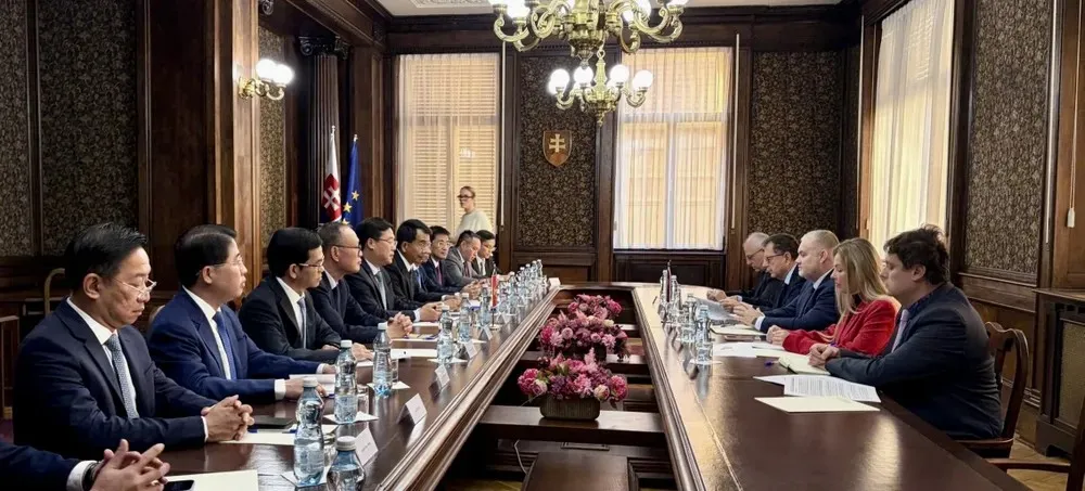 IMG_5953.jpeg Đoàn đại biểu TP. Hồ Chí Minh làm việc với Bộ Văn hoá Slovakia - Ảnh: Minh Quế - SGGP