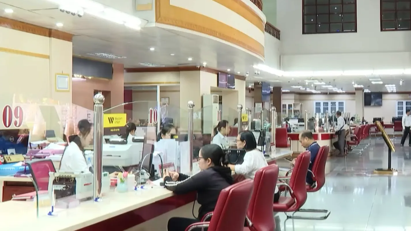 Lãi suất cho vay giảm, doanh nghiệp vẫn cần thêm nguồn vốn - Ảnh 3. Ngành ngân hàng đẩy mạnh các chương trình tín dụng nhằm đáp ứng nhu cầu vốn của doanh nghiệp