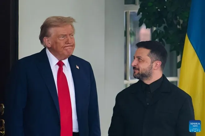 Tổng thống Mỹ Donald Trump và Tổng thống Ukraina Volodymyr Zelensky gặp nhau vào năm 2025 - Ảnh: Xinhua