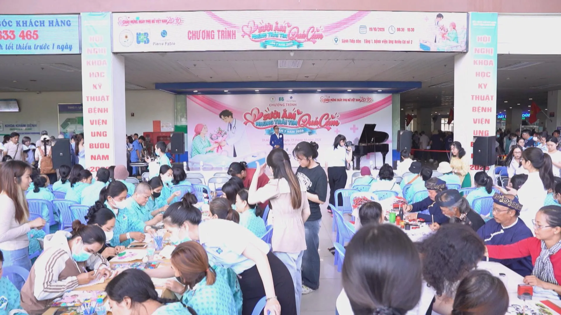 Hội Chữ thập đỏ TP. Hồ Chí Minh trao tặng 200 bộ tóc cho bệnh nhân ung thư  - Ảnh 4.