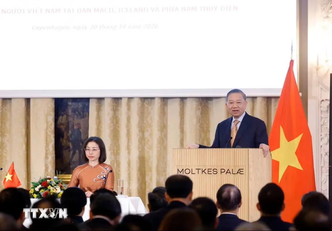 Tổng Bí thư, Chủ tịch nước Tô Lâm nói chuyện thân mật với cán bộ, nhân viên Đại sứ quán Việt Nam tại Đan Mạch và cộng đồng người Việt Nam tại Đan Mạch, Iceland và Nam Thuỵ Điển