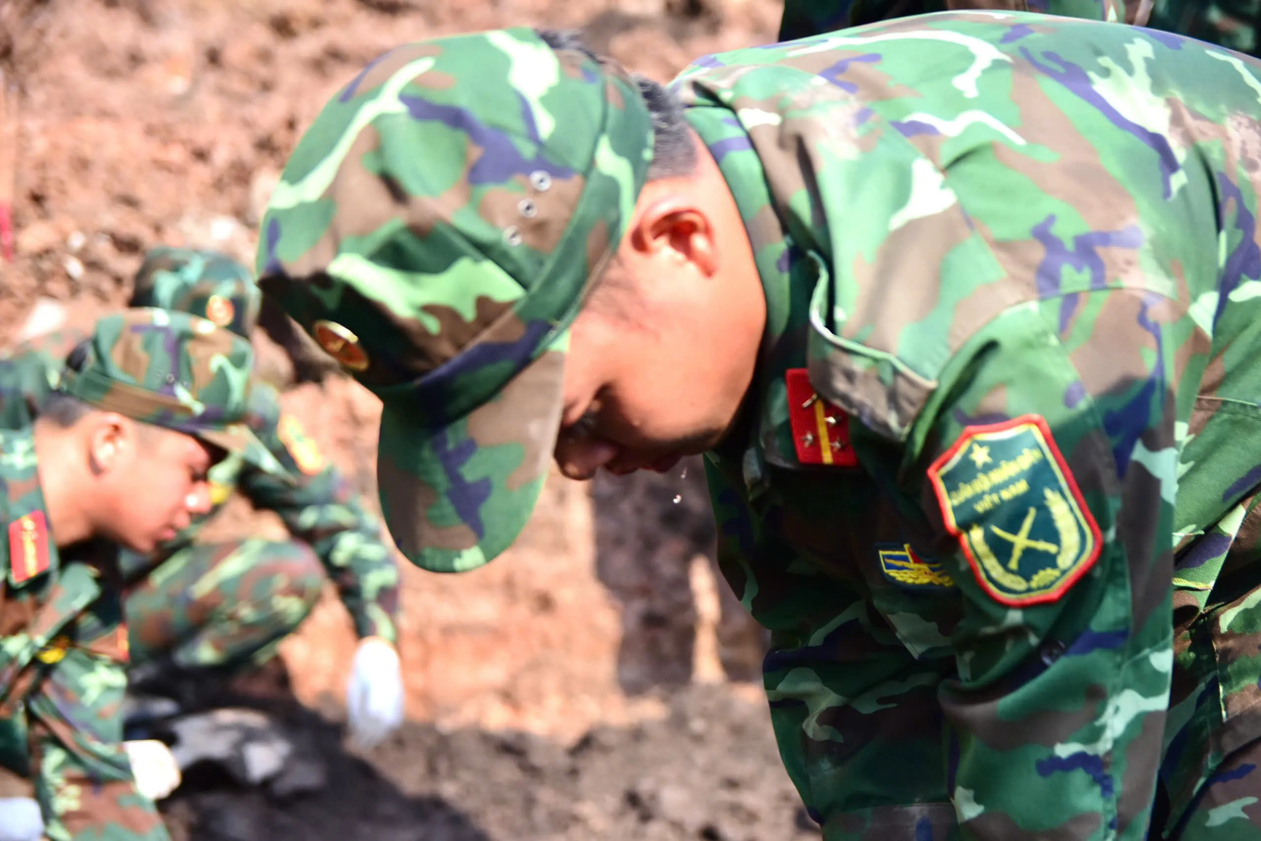 Ngày 22/10, quy tập thêm 10 hài cốt liệt sĩ tại Công viên Lê Thị Riêng, nâng tổng số lên 810 - Ảnh 5.