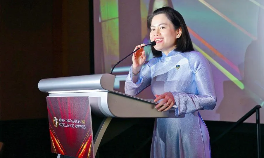 Vinh danh hai sáng kiến phát triển đội ngũ và ứng dụng công nghệ vào quản trị, vận hành trường học