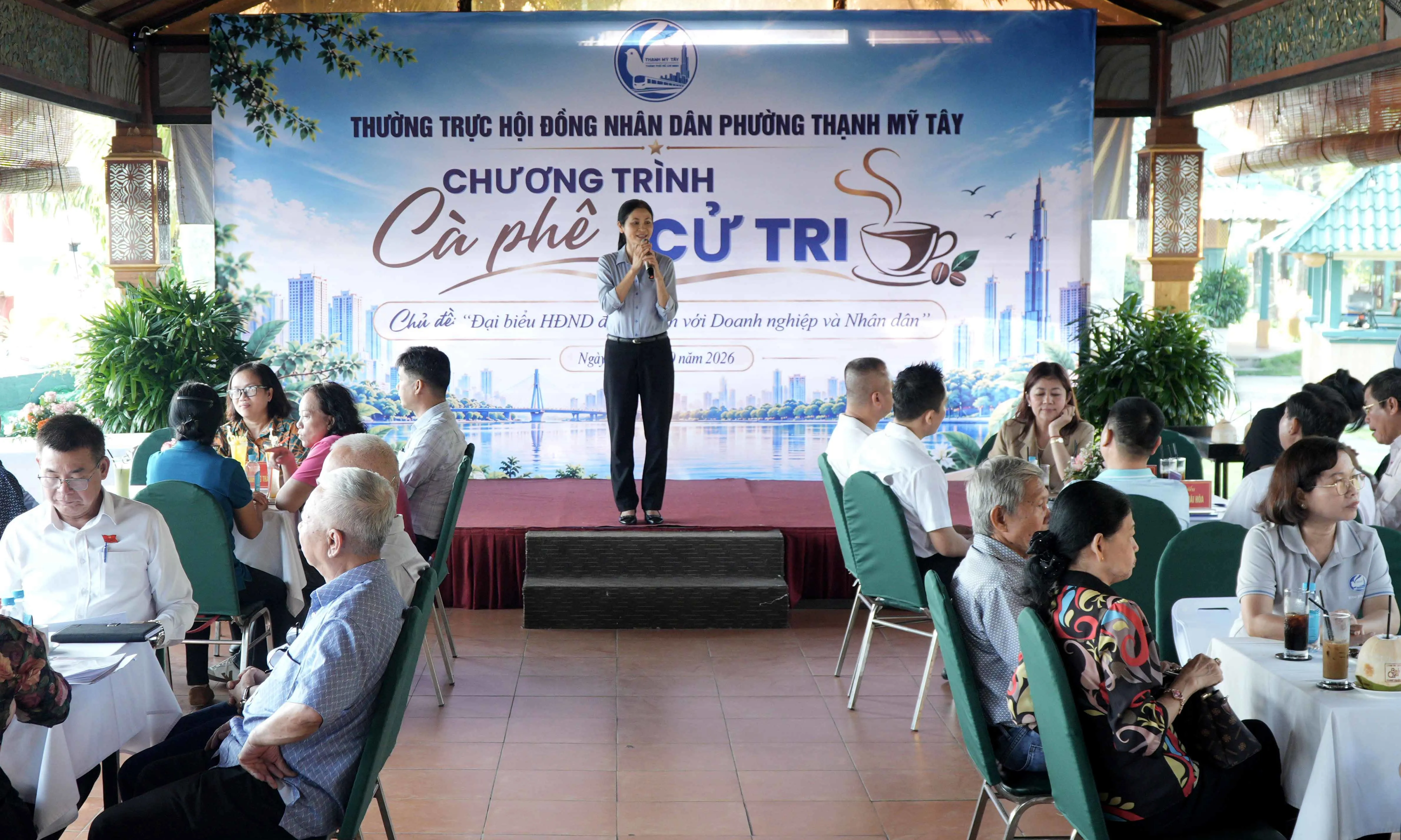 Cà phê cử tri ở Phường Thạnh Mỹ Tây: Ngồi gần hơn, lắng nghe nhiều hơn