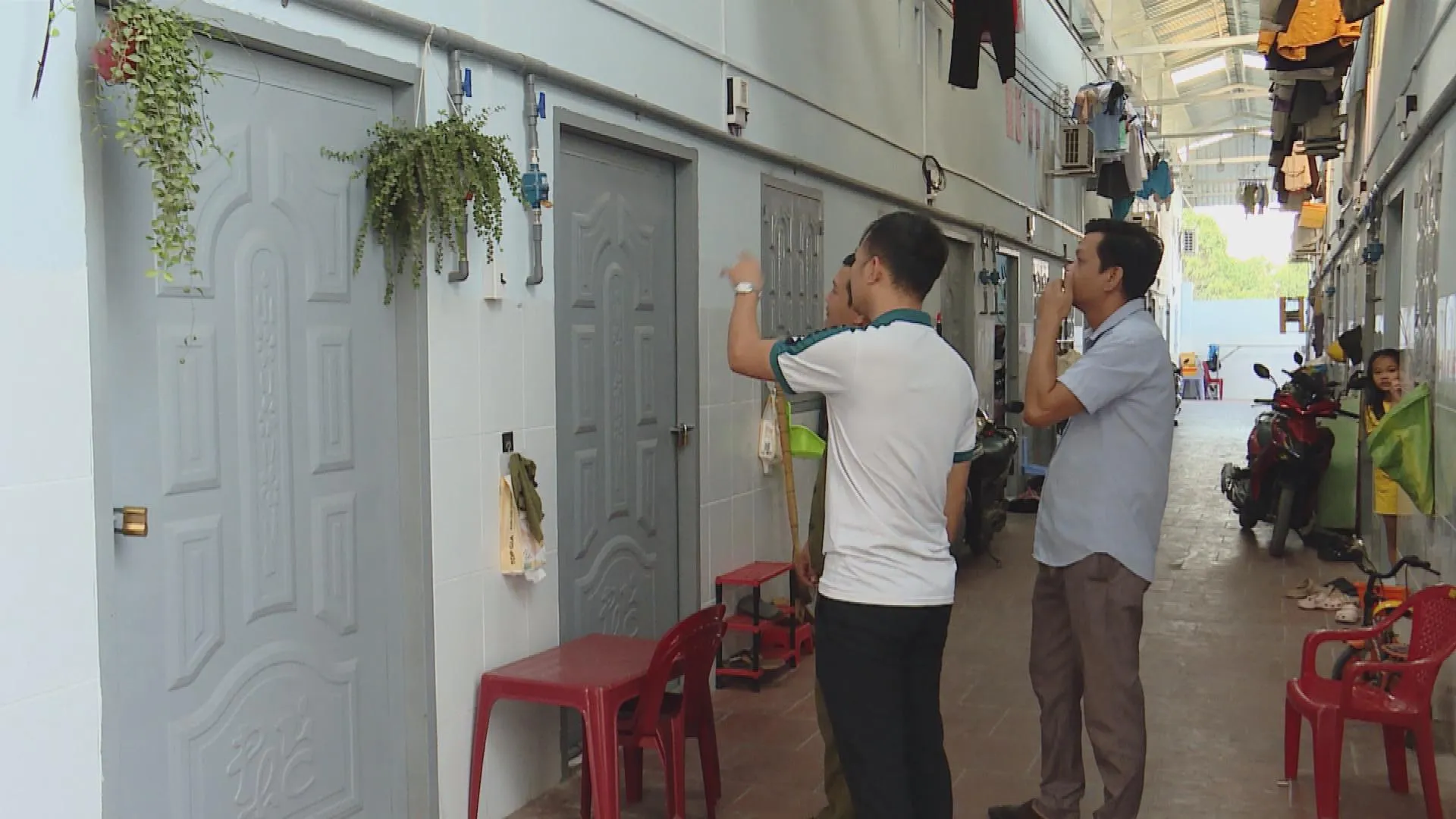 Nhà trọ an toàn, gắn kết cộng đồng | Thời sự trưa HTV ngày 23/10/2026- Ảnh 1.