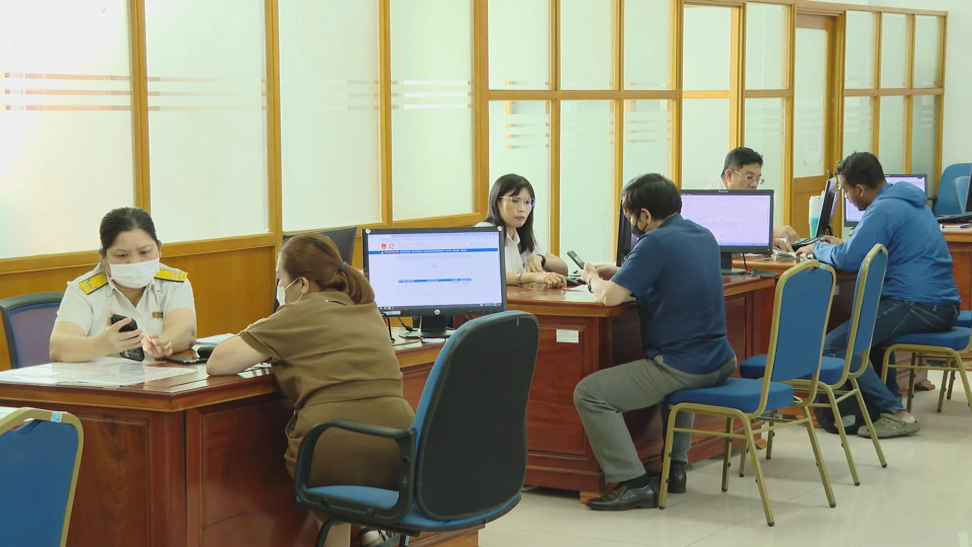 Giảm trừ thuế thu nhập cá nhân: Khoản chi giáo dục nào được tính? - Ảnh 5.