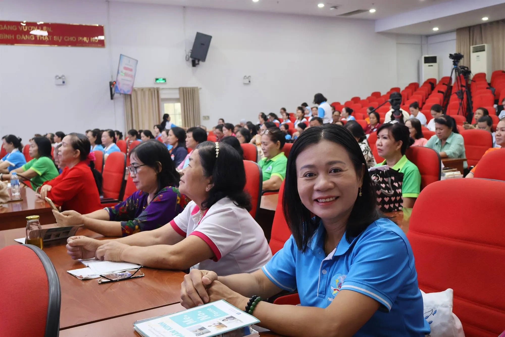 Quang cảnh tại Hội trường - Ảnh: Kim Anh