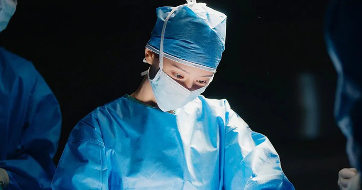 Doctor X dẫn đầu bảng xếp hạng toàn cầu Netflix tuần thứ hai liên tiếp