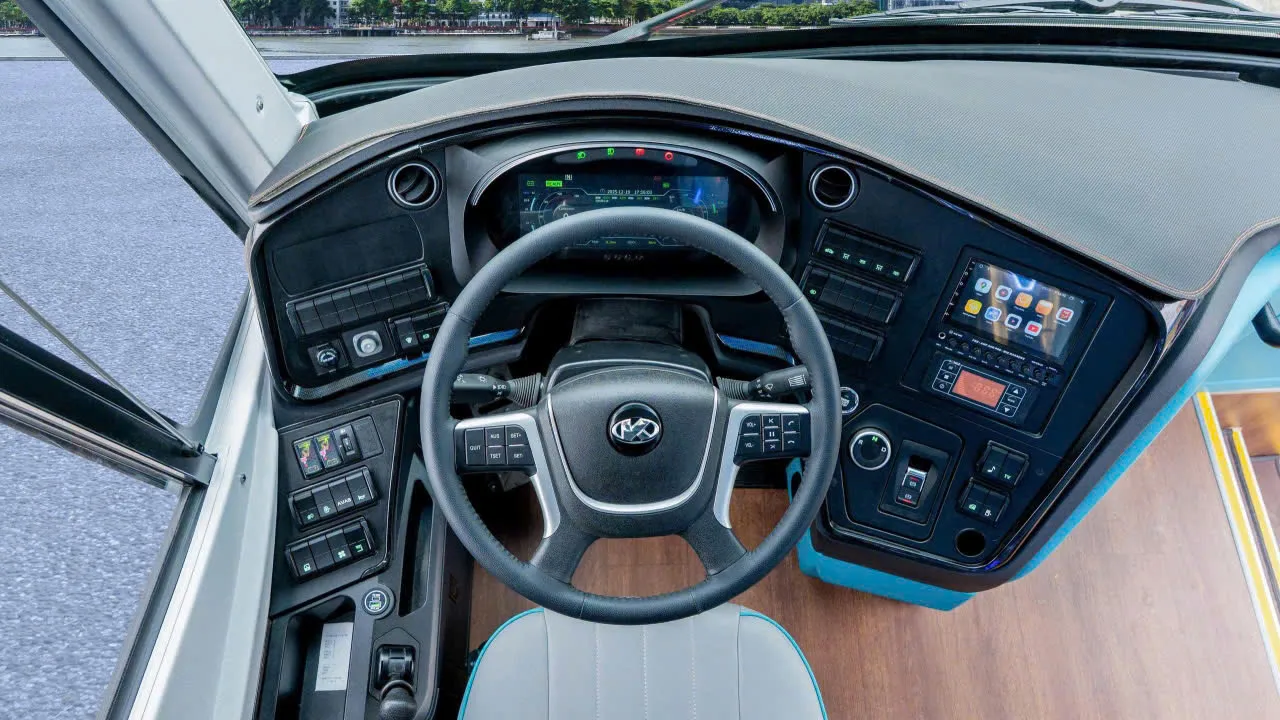 Nội thất bên trong xe khách giường nằm thuần điện do KIM LONG MOTOR sản xuất vừa bàn giao cho Phương Trang