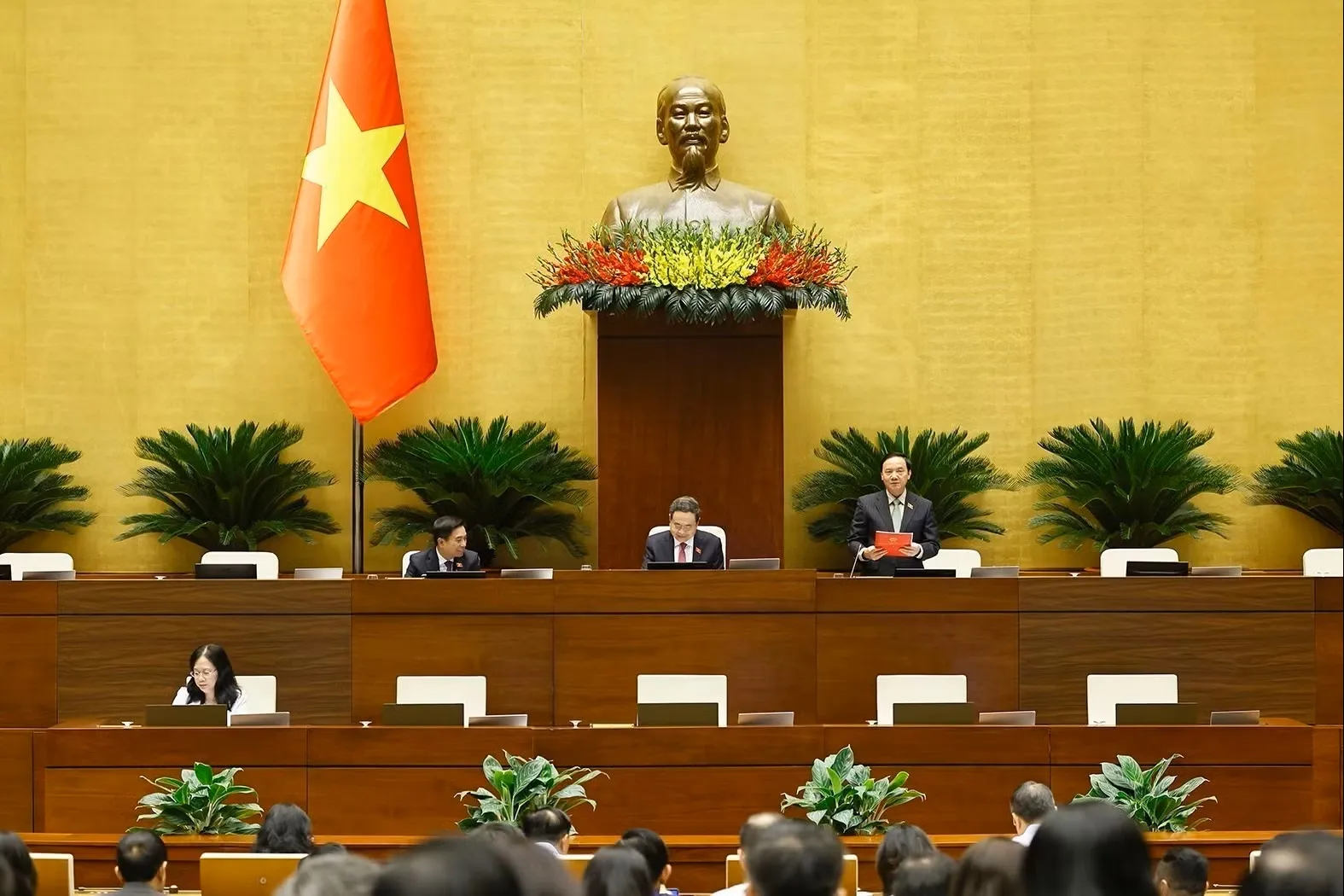 Phó Chủ tịch Quốc hội Nguyễn Khắc Định phát biểu tại Quốc hội sáng 23/10/2026. Ảnh: Doãn Tấn/TTXVN