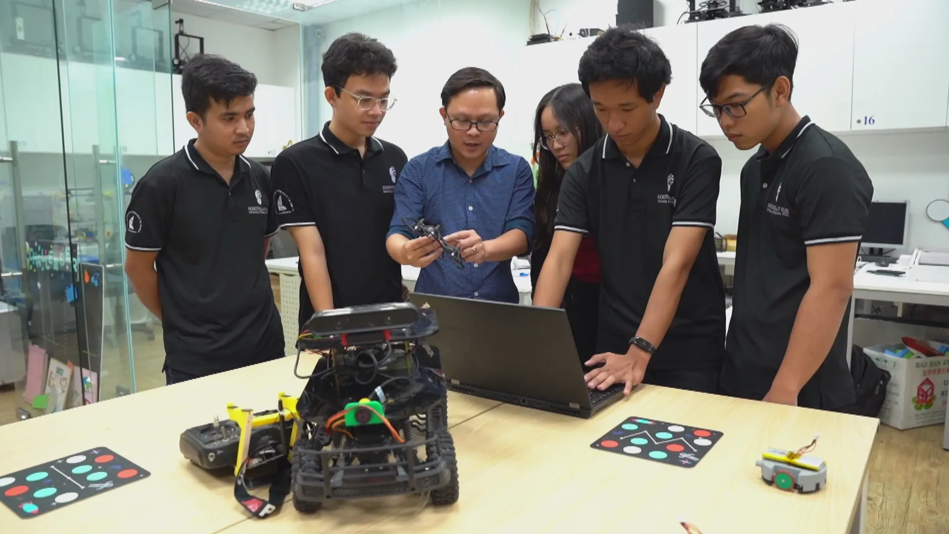 Nguồn lực trẻ và môi trường giáo dục đại học chất lượng là nền tảng để tạo ra các sản phẩm đổi mới sáng tạo mang tính ứng dụng cao