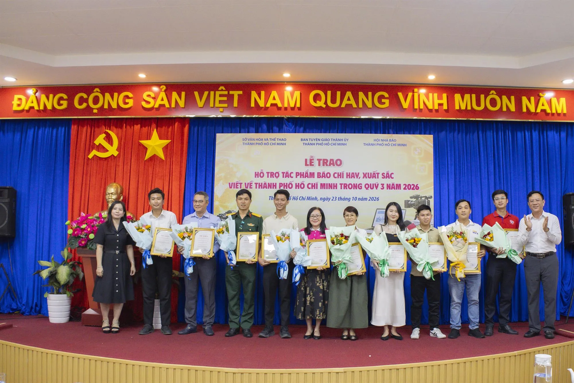 Các tác phẩm nổi bật tập trung phản ánh sinh động các thành tựu kinh tế - xã hội, công tác chỉnh trang đô thị, các phong trào thi đua, cùng những vấn đề thiết thực trong đời sống dân sinh của thành phố