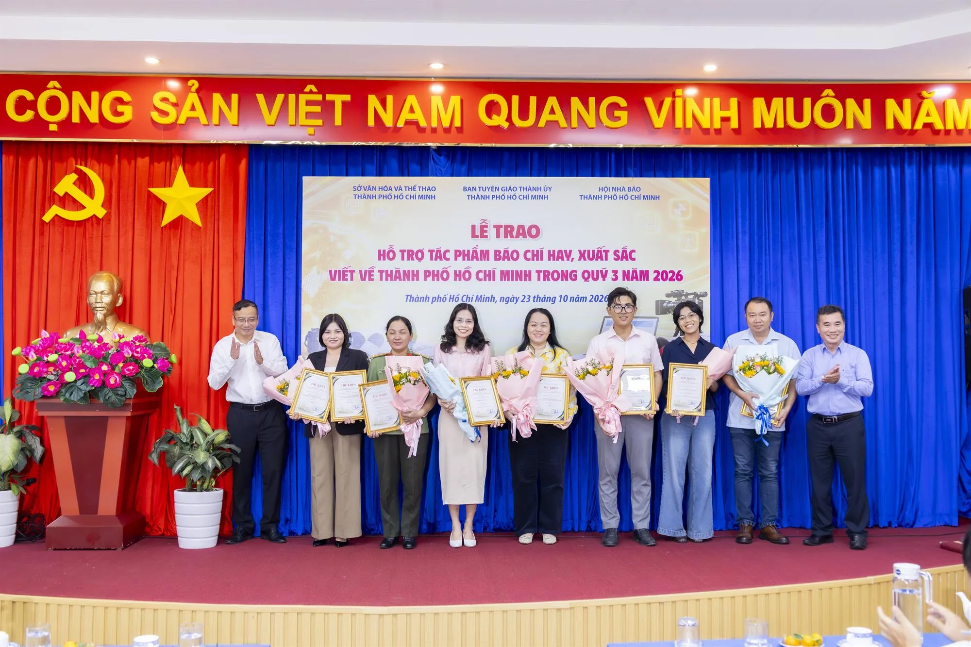 Các tác phẩm nổi bật tập trung phản ánh sinh động các thành tựu kinh tế - xã hội, công tác chỉnh trang đô thị, các phong trào thi đua, cùng những vấn đề thiết thực trong đời sống dân sinh của thành phố