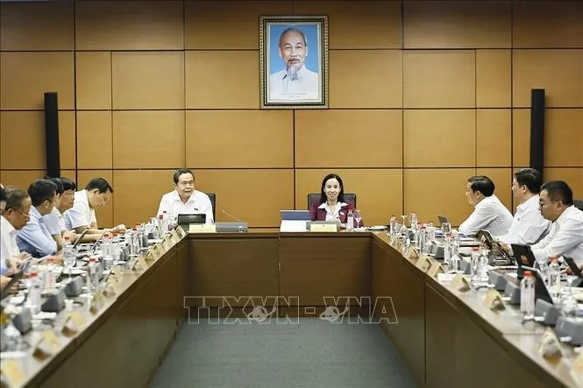 Tạo thuận lợi tối đa cho nhà đầu tư nhưng không nới lỏng kỷ cương pháp luật