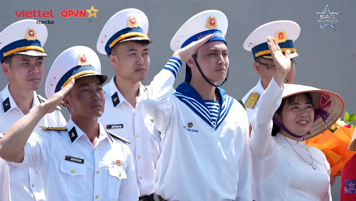 Chuyến tàu ra Trường Sa thiếu vắng Tuấn Dương | Sao Nhập Ngũ 2026 - Ảnh 20.