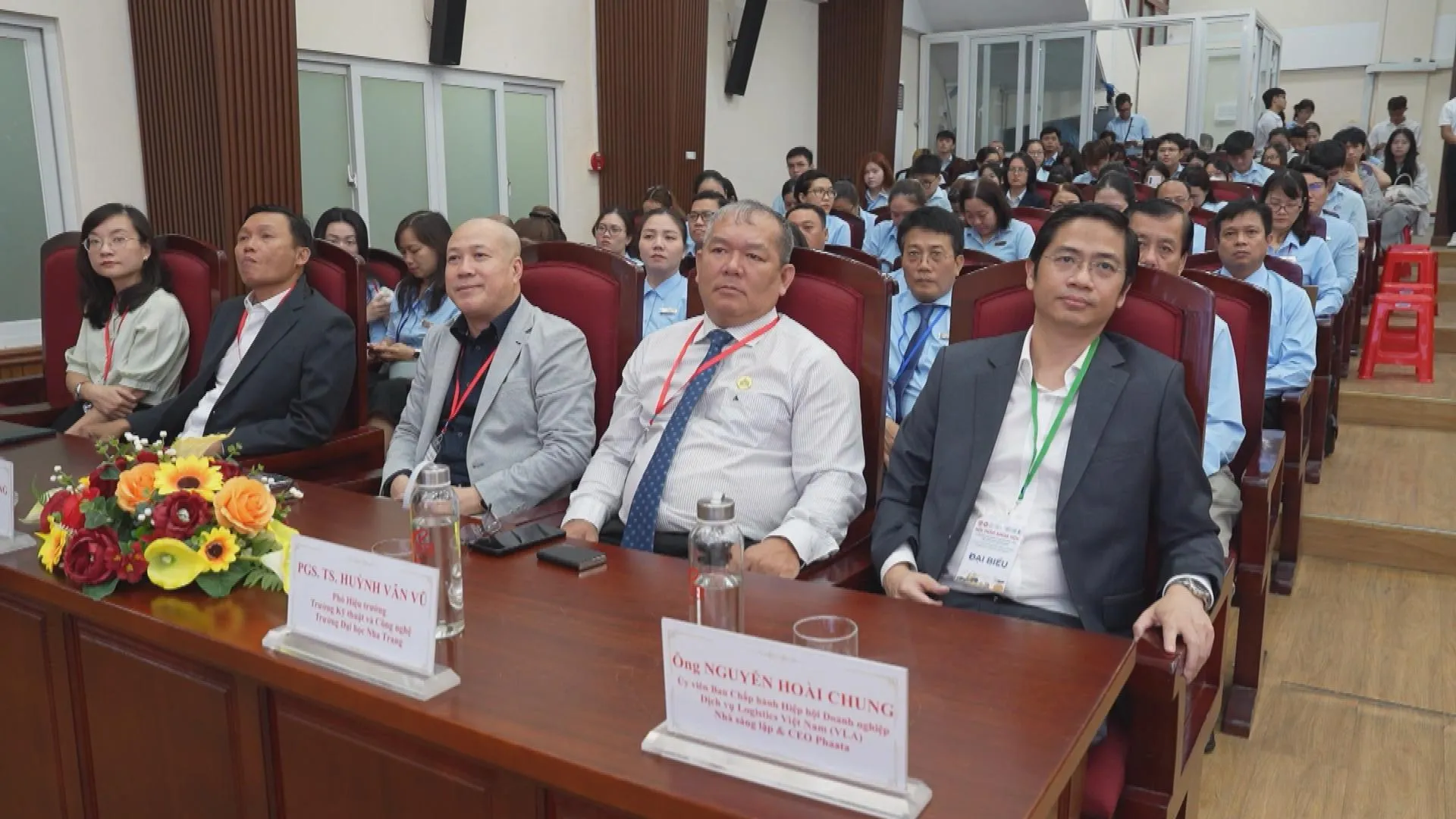 Logistics 5.0: Chuyển đổi kép trong quá trình tái cấu trúc chuỗi cung ứng Việt Nam | Thời sự trưa HTV ngày 25/10/2026- Ảnh 2. Logistics 5.0: Chuyển đổi kép trong quá trình tái cấu trúc chuỗi cung ứng Việt Nam | Thời sự trưa HTV ngày 25/10/2026- Ảnh 2.
