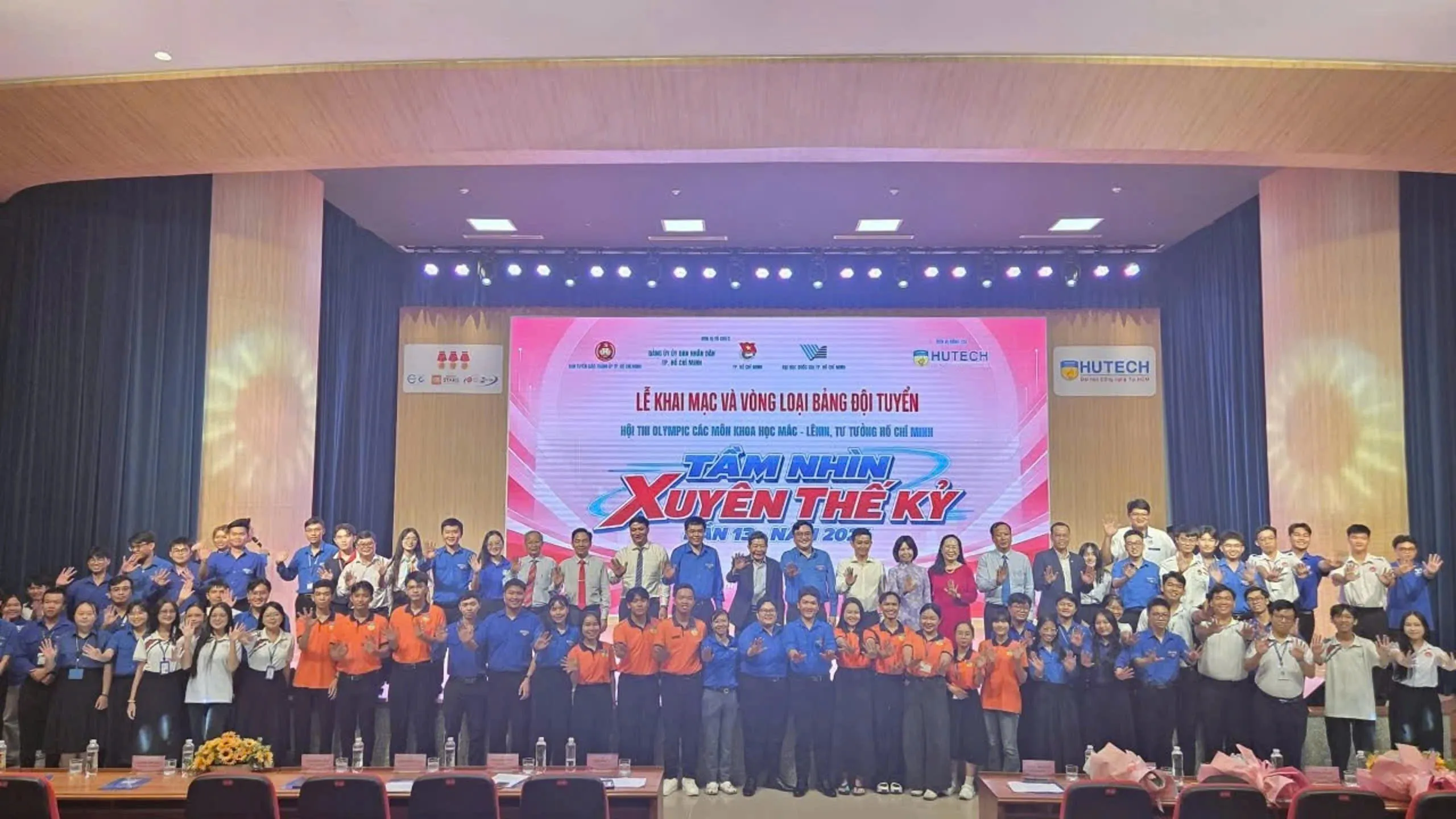 66 đội tuyển đến từ các trường đại học, học viện, cao đẳng và cơ sở Đoàn trên địa bàn Thành phố - Ảnh Bá Nam