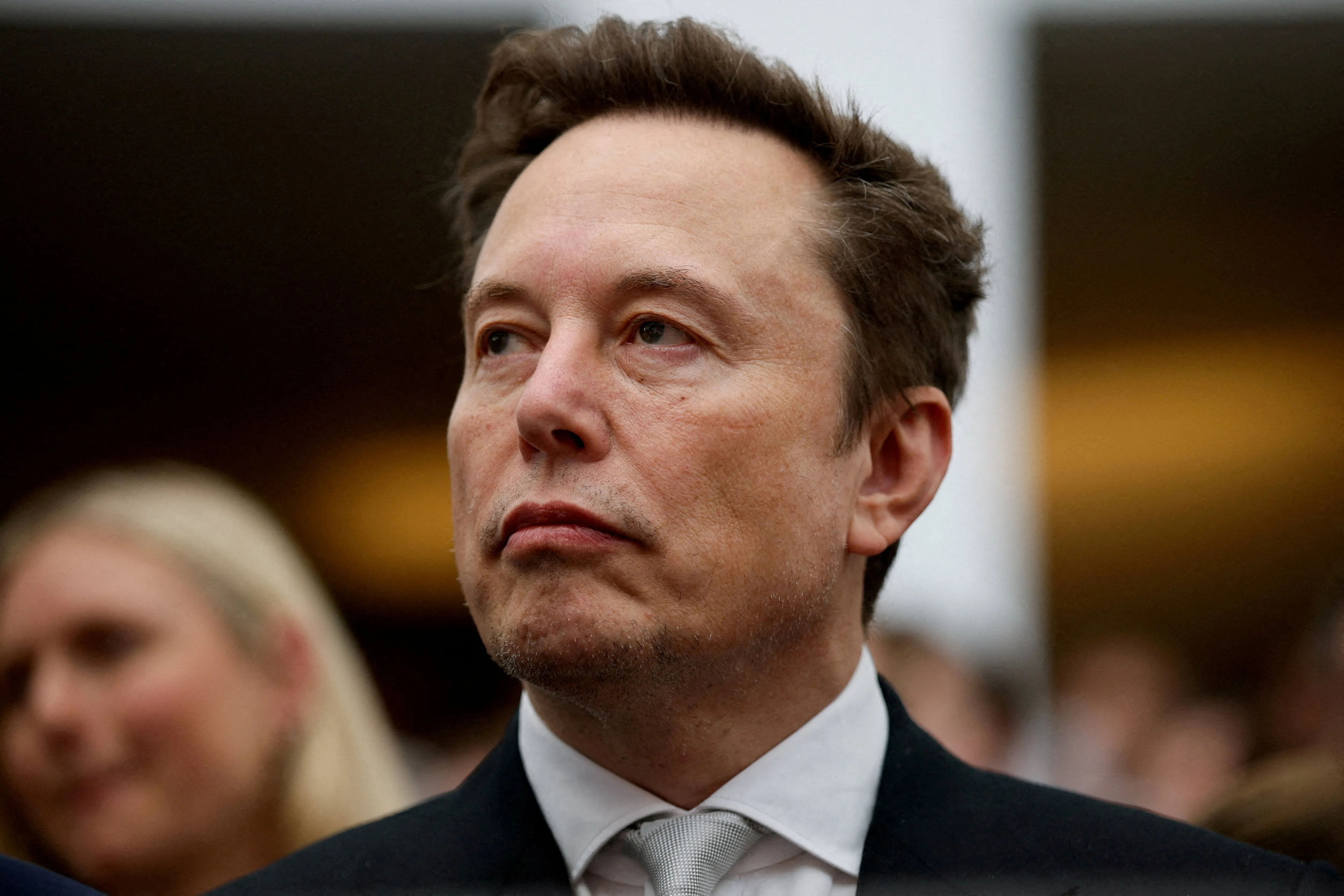 Tỷ phú Elon Musk thừa nhận đã siết Starlink ở Ucraina - Ảnh 1.