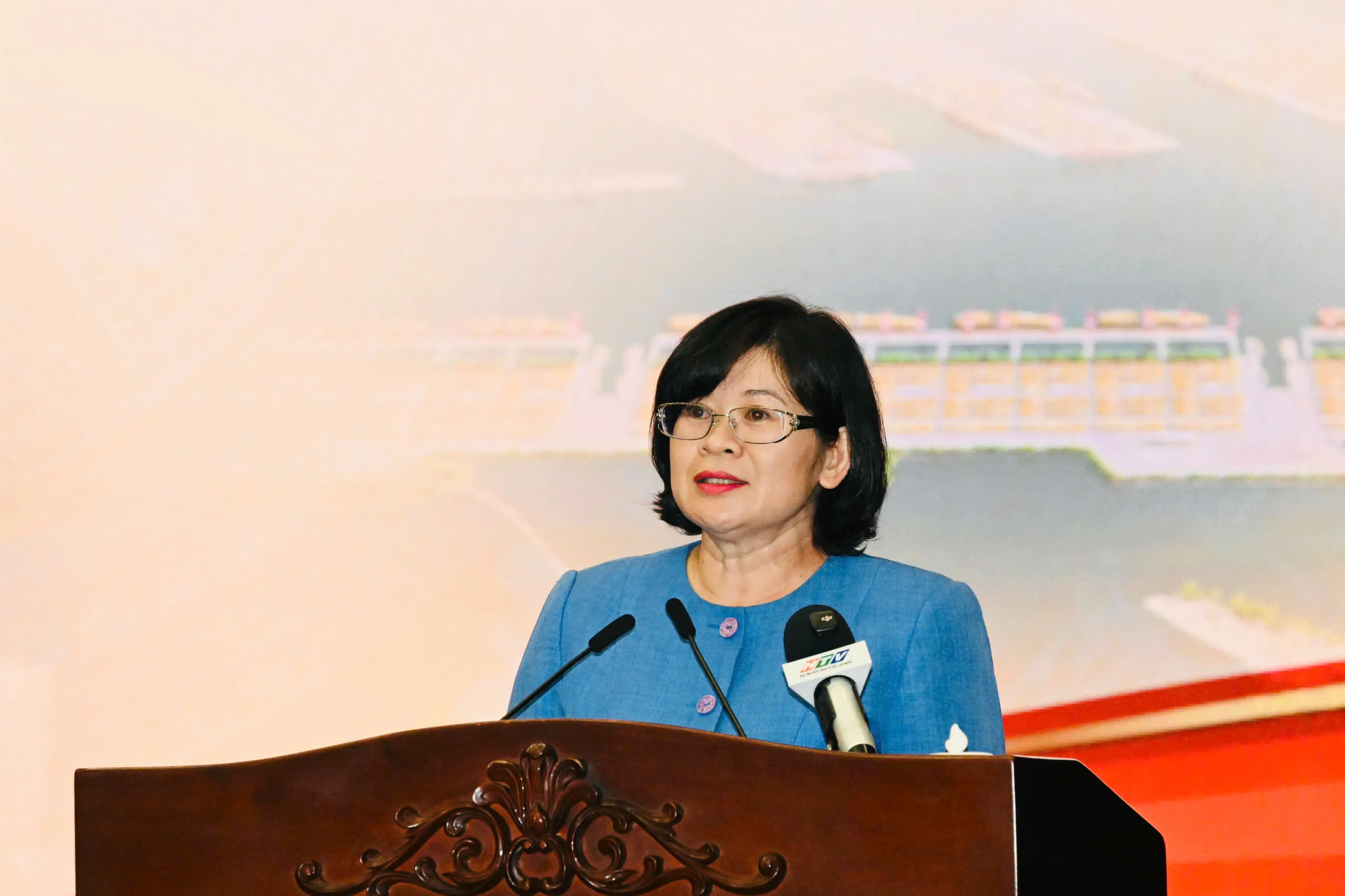 hoi nghi