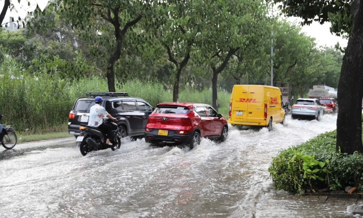 Đến cuối năm 2026, TP. Hồ Chí Minh đối mặt 5 đợt triều cường gây ngập