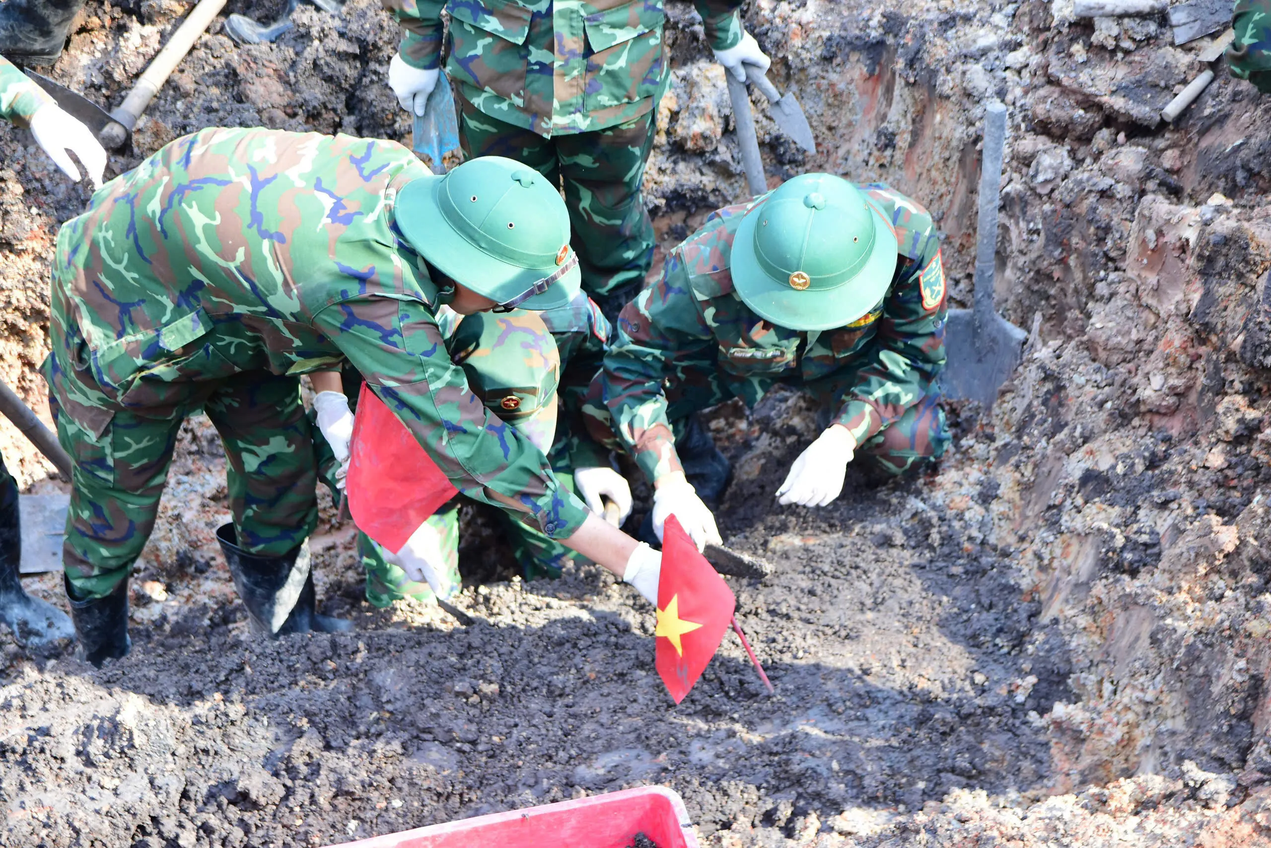 Hành trình tìm kiếm, quy tập hài cốt liệt sĩ tiếp tục được triển khai, góp phần thực hiện đạo lý “Uống nước nhớ nguồn” của dân tộc