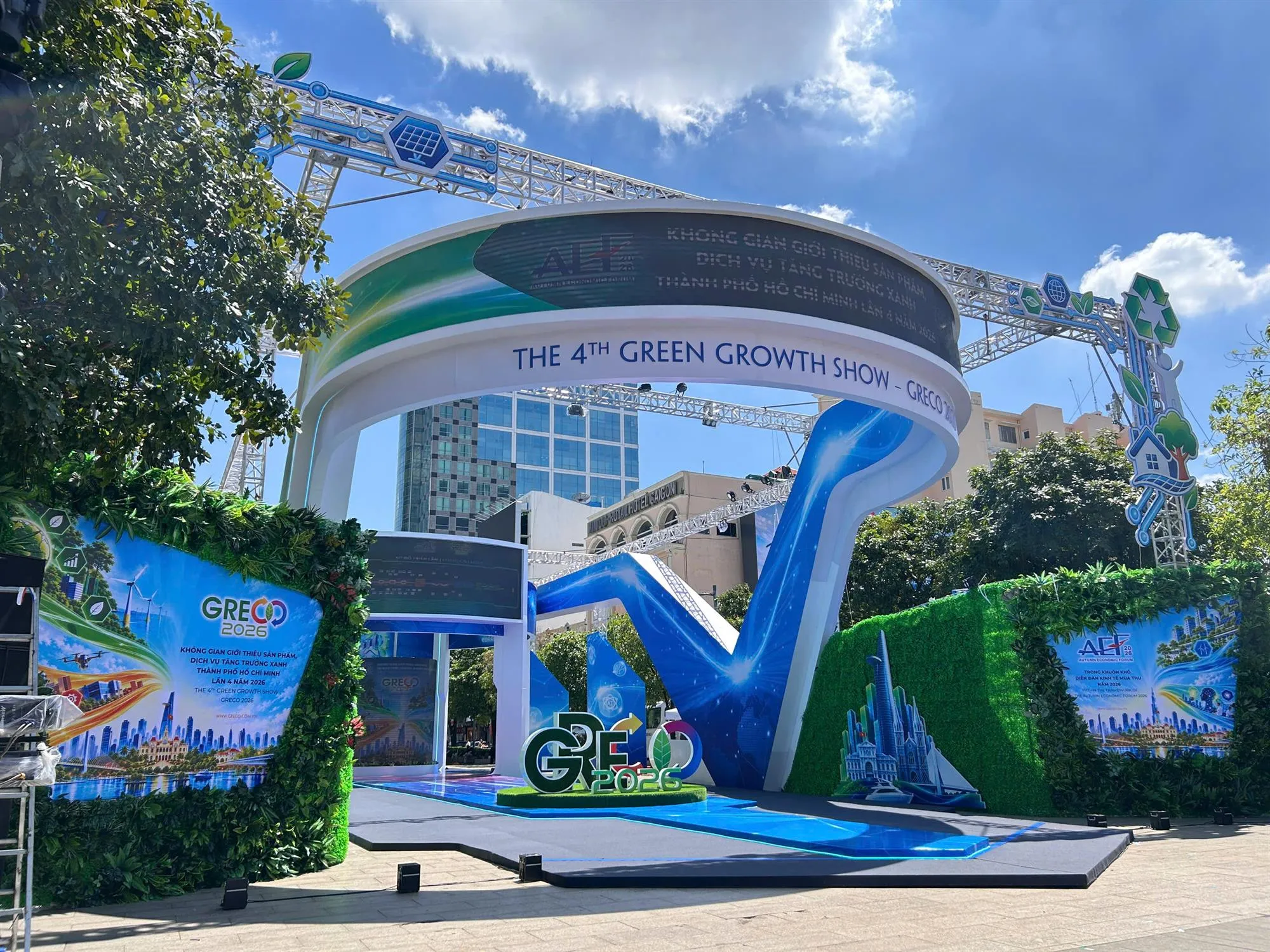 Không khí sôi động tại khu vực trưng bày và trình diễn công nghệ trong khuôn khổ GRECO 2026
