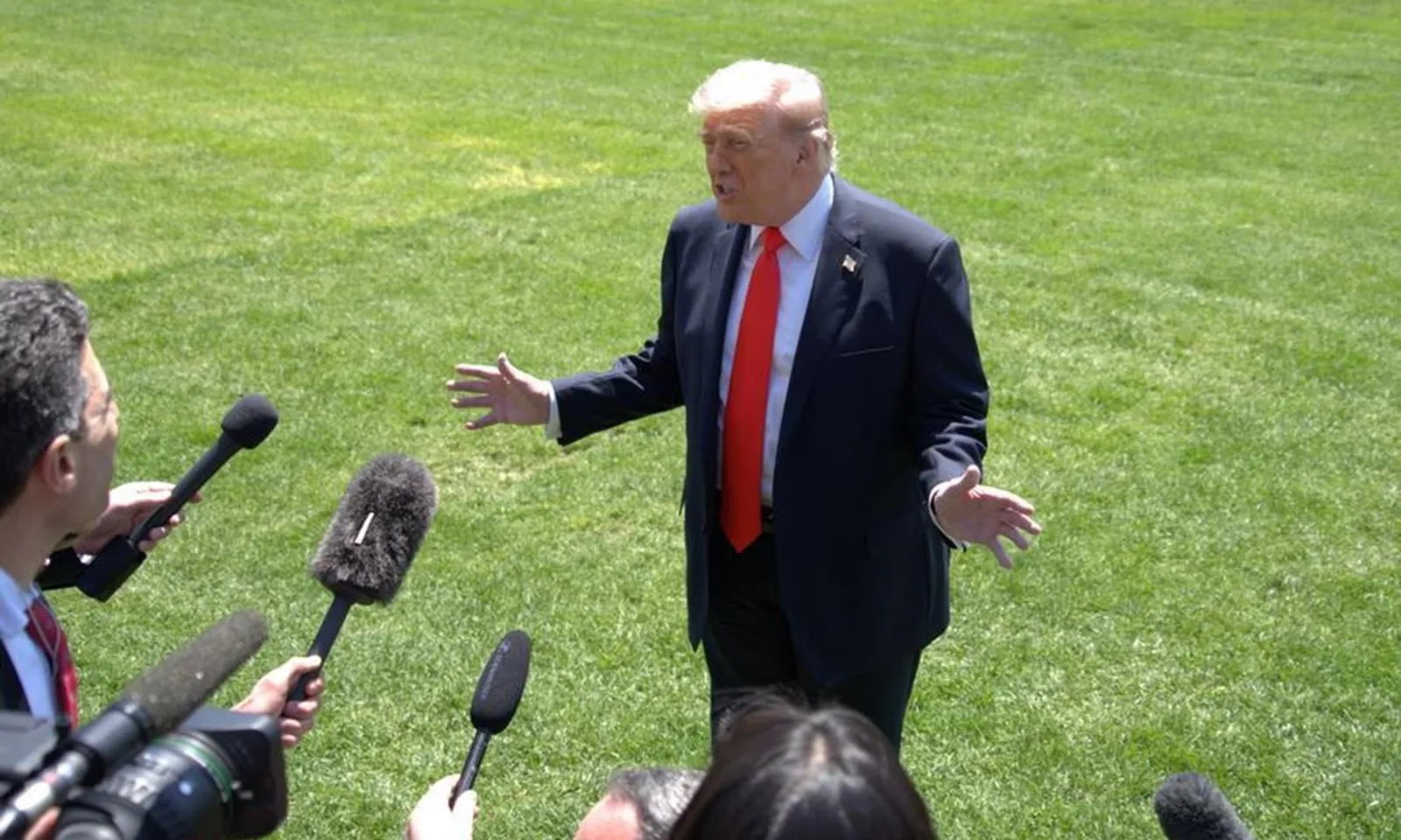 Tổng thống Trump treo thưởng 1 triệu USD cho thông tin dẫn đến kết án gian lận bầu cử