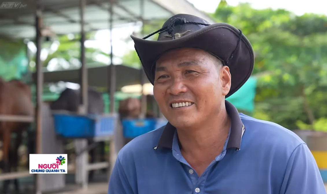 Với anh Tông, chăm sóc ngựa không đơn thuần là thực hiện những công việc theo lịch. Mỗi con có tính nết và phản ứng khác nhau, vì vậy người chăm sóc phải quan sát để hiểu chúng