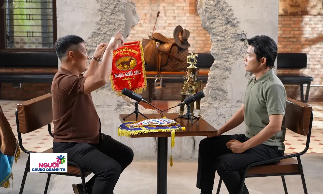 Anh Lê Tiến Tông vẫn duy trì đàn ngựa qua nhiều giai đoạn khó khăn nhờ tình yêu và niềm đam mê với nghề