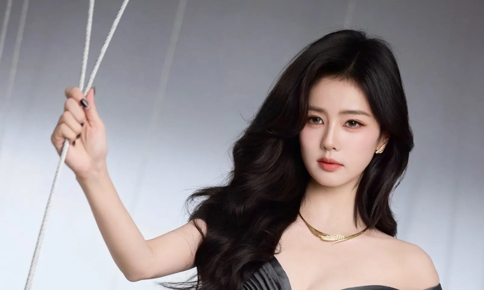 Bạch Lộc mất hơn 1 triệu follow trong 1 tháng