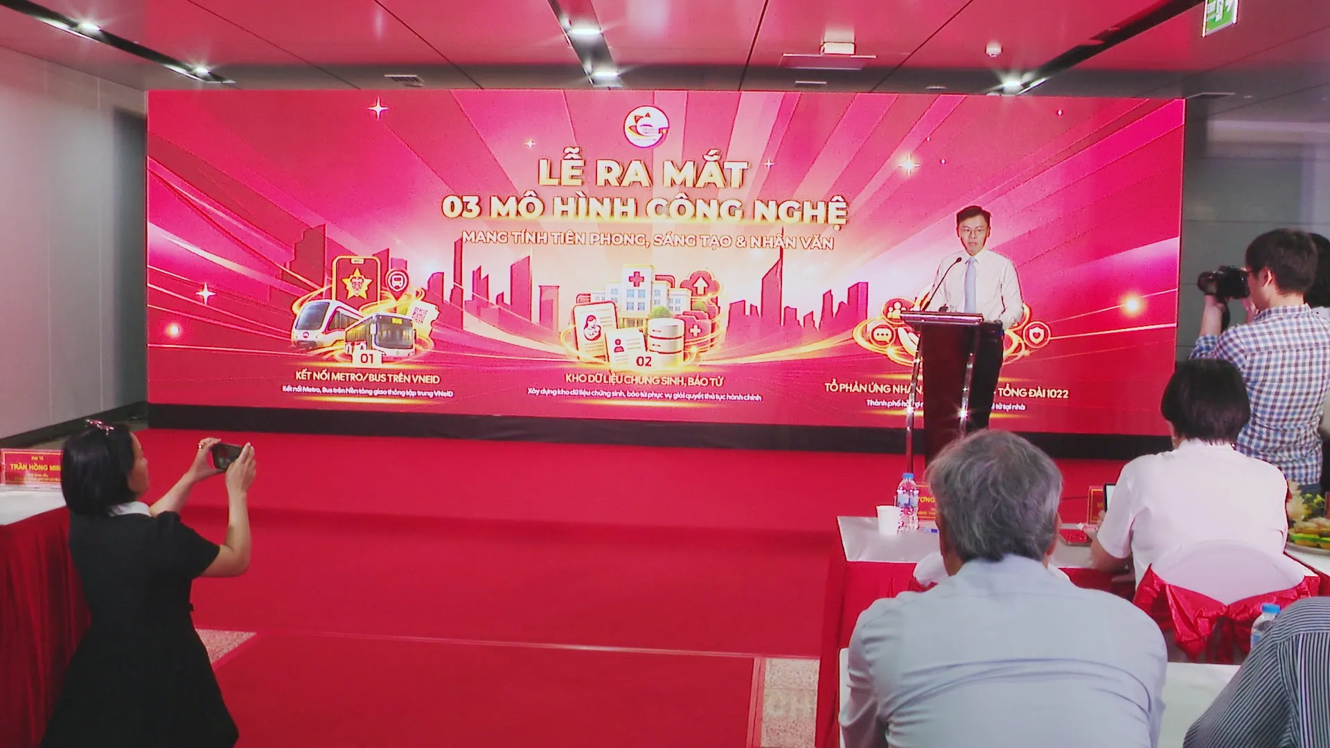 Tổng Bí thư, Chủ tịch nước Tô Lâm trao tặng Huân chương Lao động hạng Nhất | Thời sự HTV ngày 28/10/2026 - Ảnh 3.